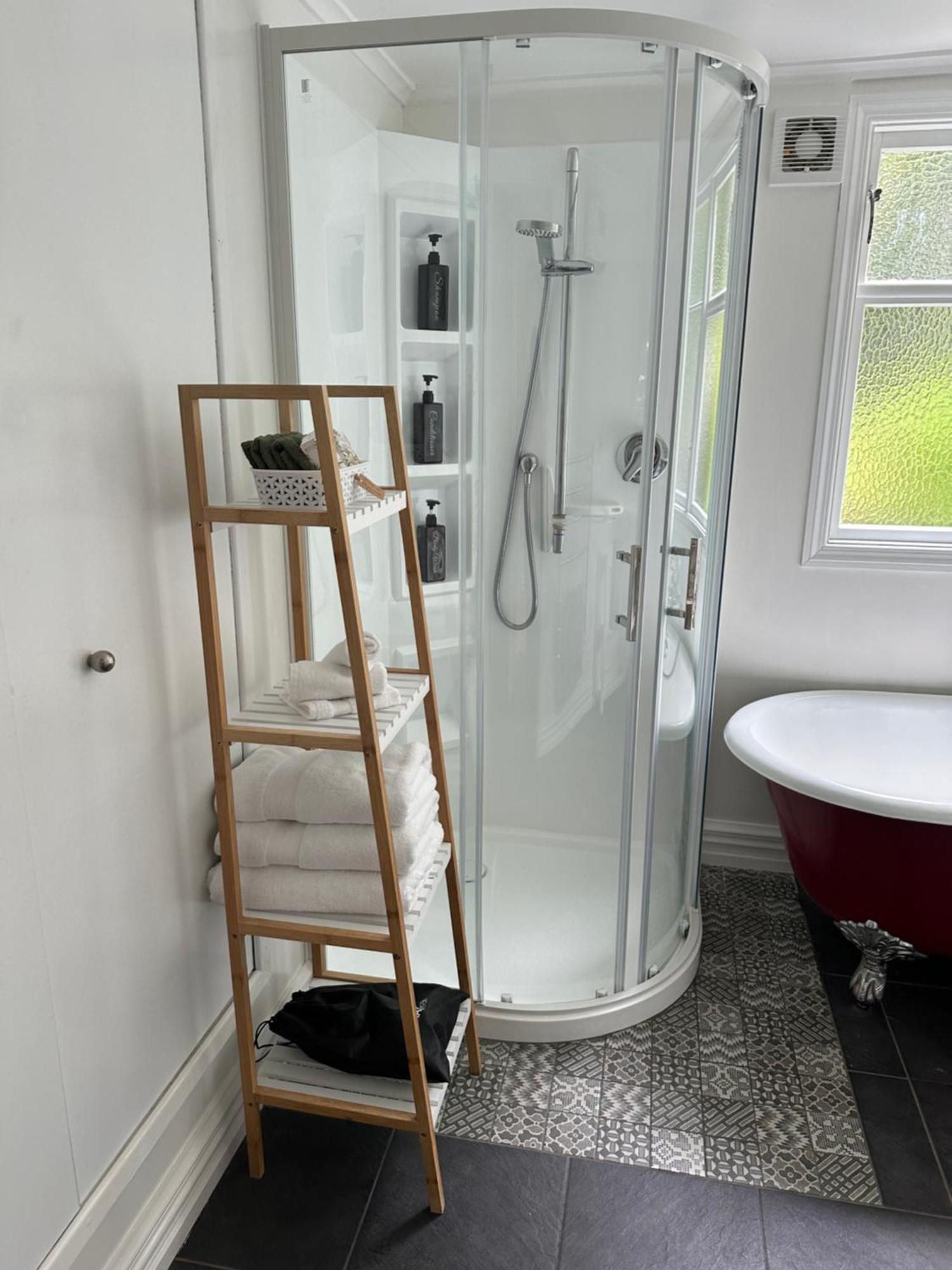 Renwick In The City Nelson, 10Min Walk To City Centre, Full Kitchen, Fast Fibre Wifi, Drive 13Min To Airport, 5Min To Hospital, Quiet Street, Dog Friendly Екстериор снимка