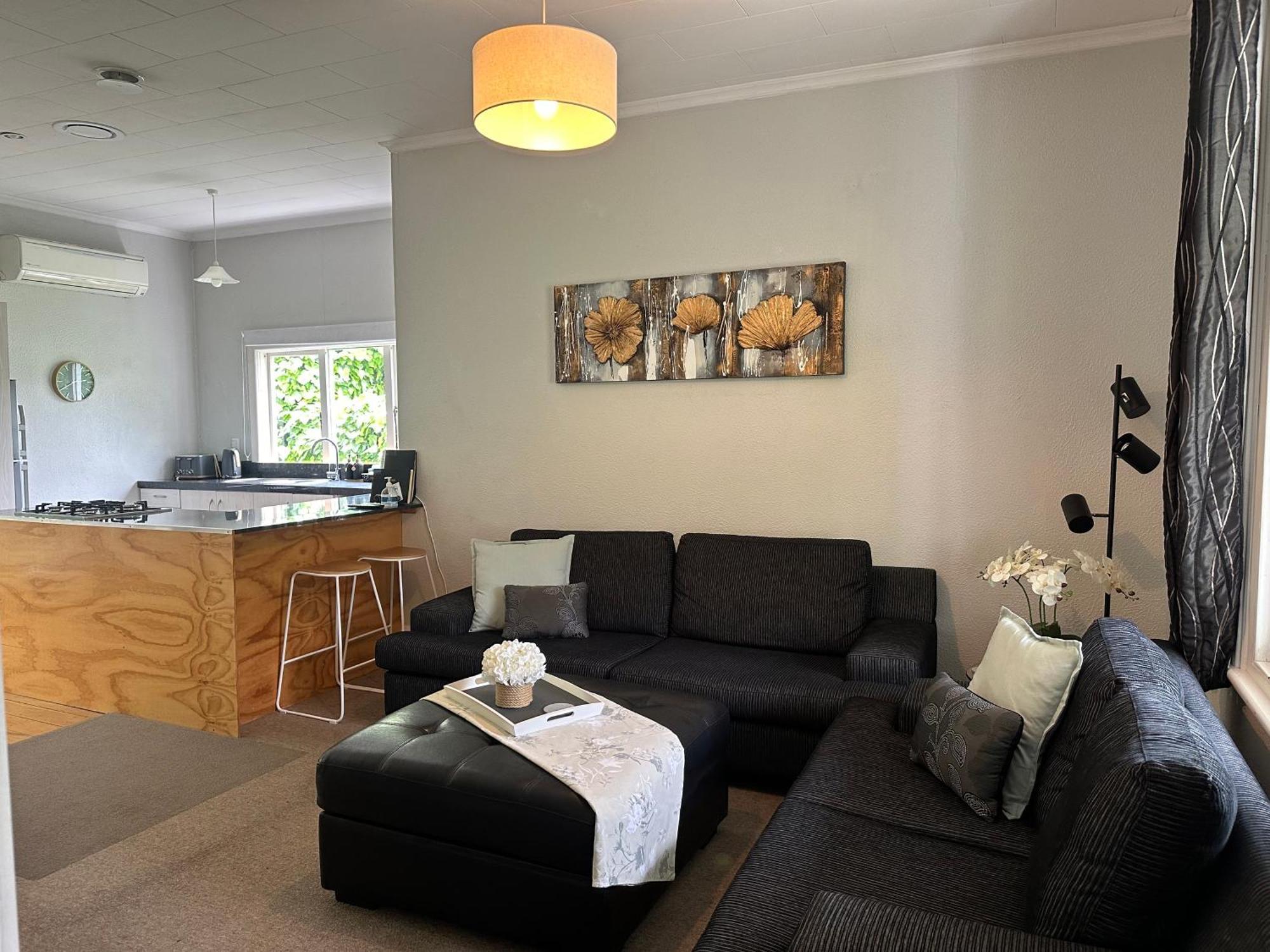 Renwick In The City Nelson, 10Min Walk To City Centre, Full Kitchen, Fast Fibre Wifi, Drive 13Min To Airport, 5Min To Hospital, Quiet Street, Dog Friendly Екстериор снимка